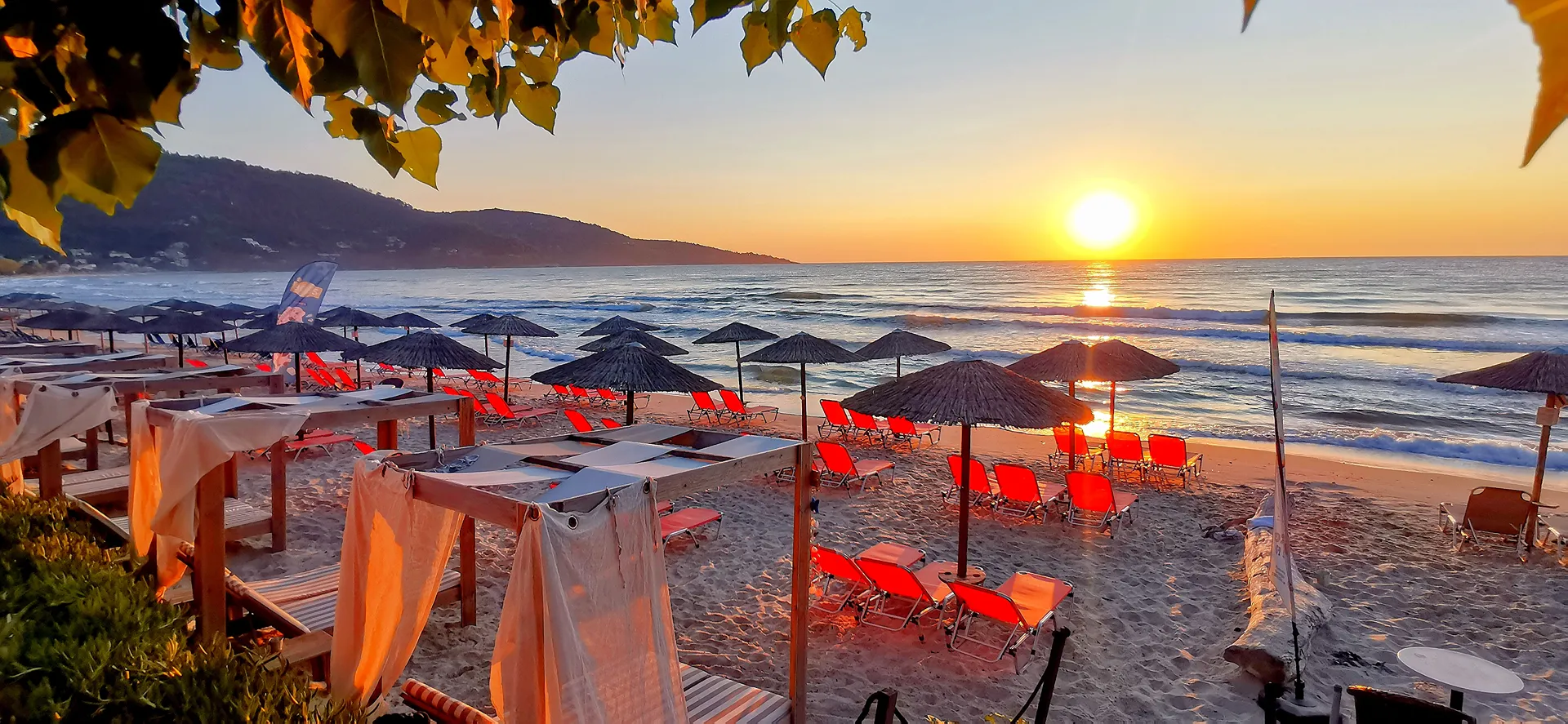 Tiara Holidays - Endless Blue Sea Resort - plaža 2